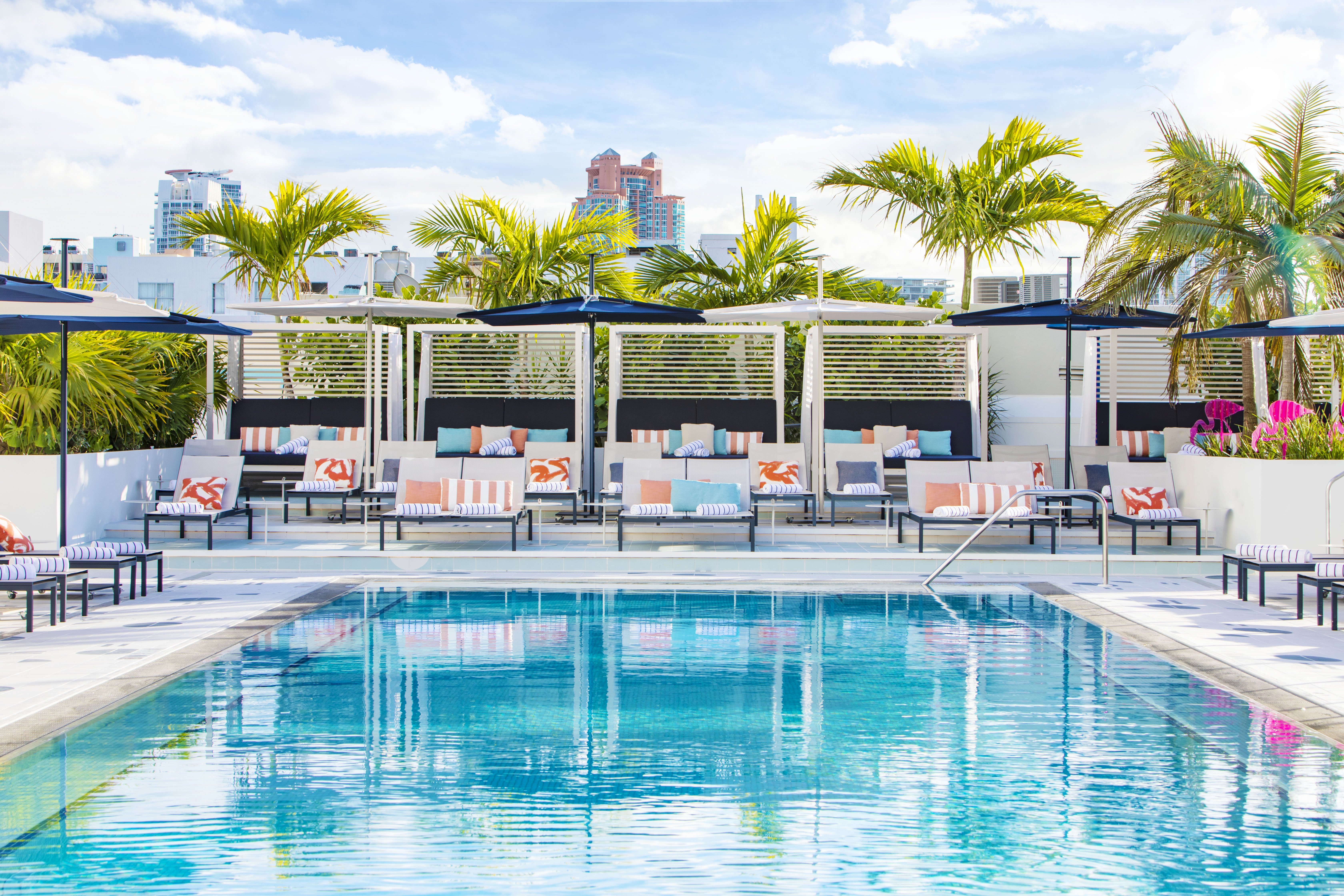 Welcome beach hotel. Сиасайд Майами. Ландшафтный дизайн Майами Бич. Пляж Майами подводный мир. Nikki Beach Miami
